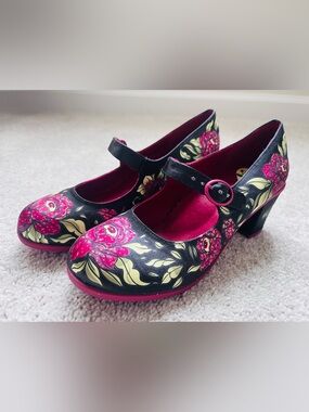 Dark Chocolate Desingn Chocolaticas Floral kawaii rockabilly  Mary Jane Shoes 6